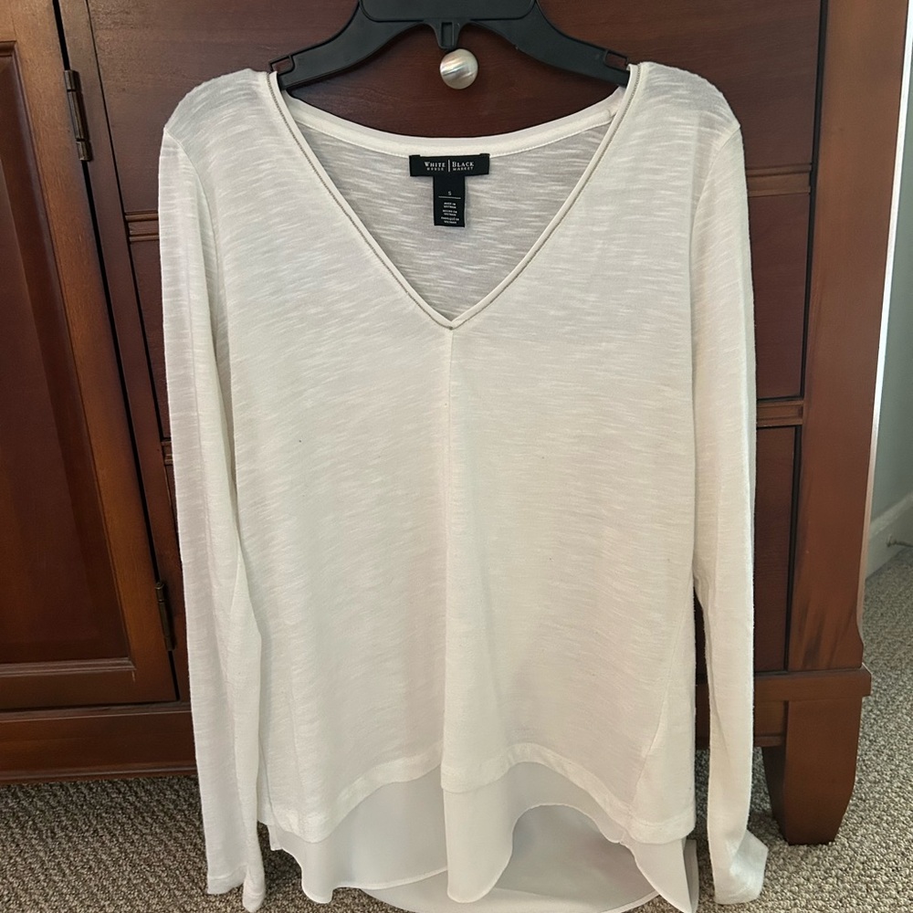 White House Black Market White V-Neck Women's Top